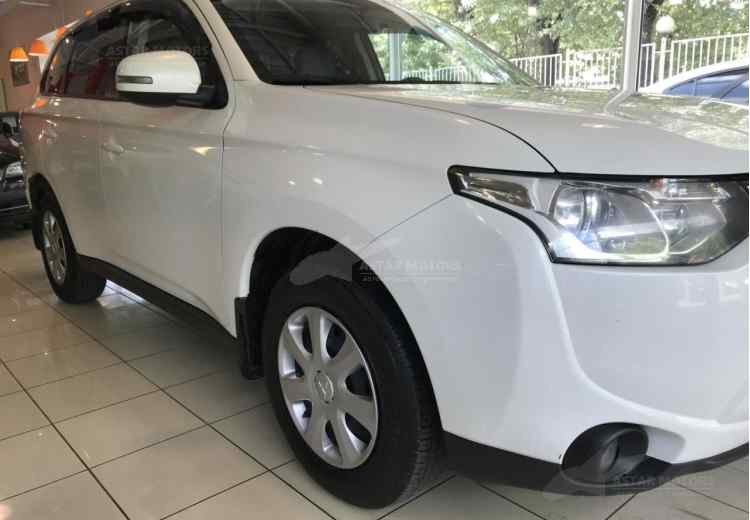 Mitsubishi Outlander III