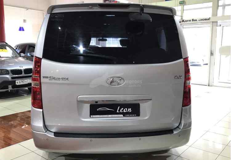 Hyundai Grand Starex