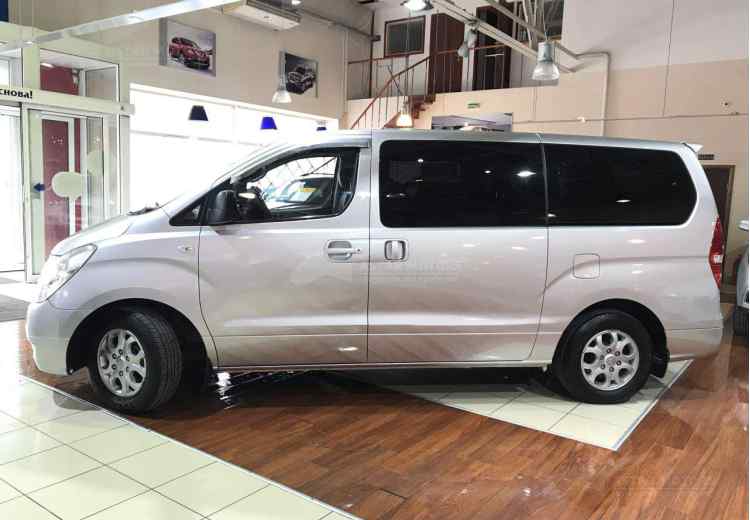 Hyundai Grand Starex