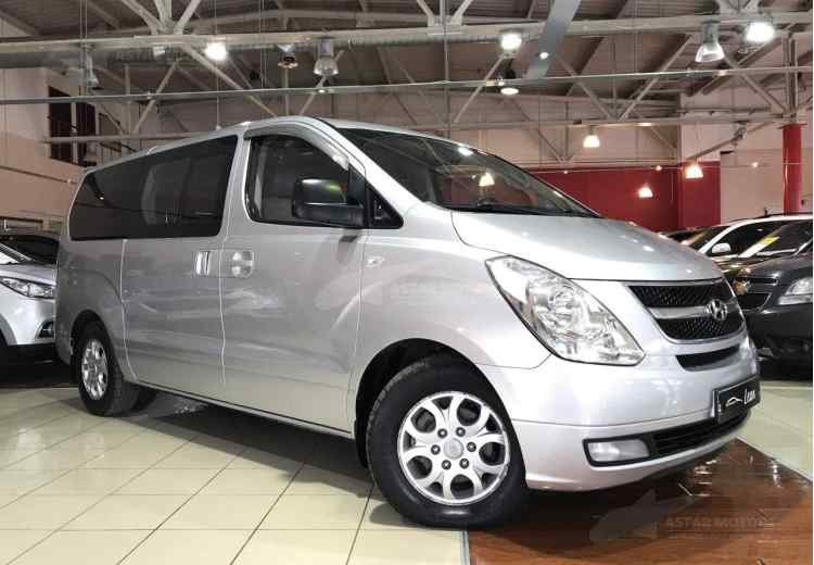 Hyundai Grand Starex