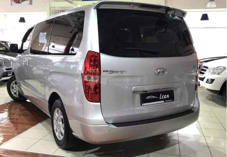 Hyundai Grand Starex