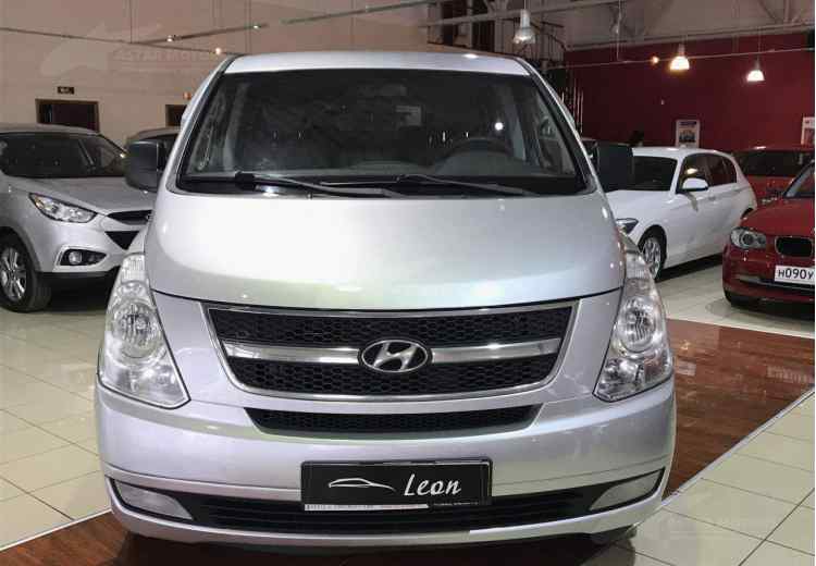 Hyundai Grand Starex