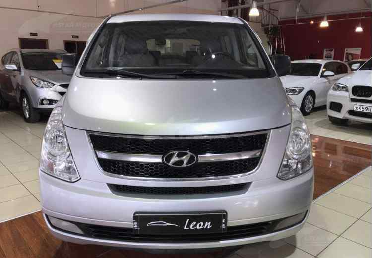 Hyundai Grand Starex
