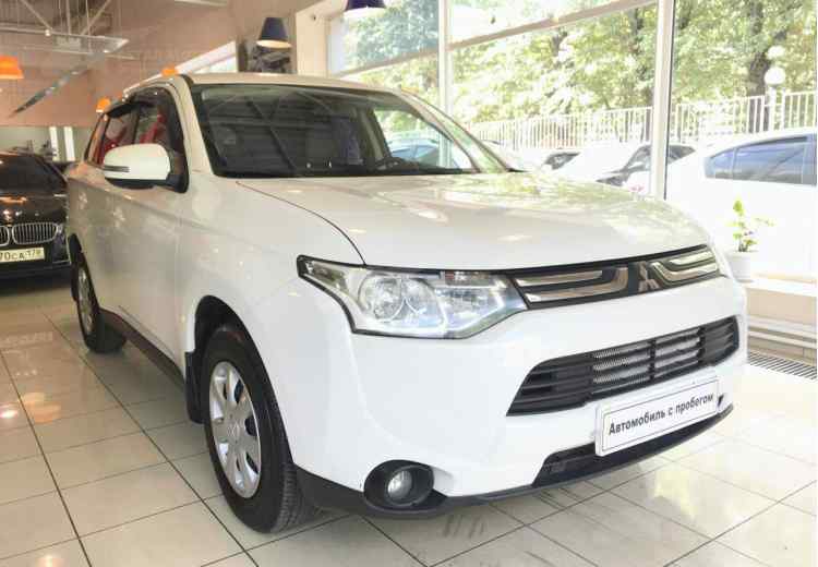 Mitsubishi Outlander III