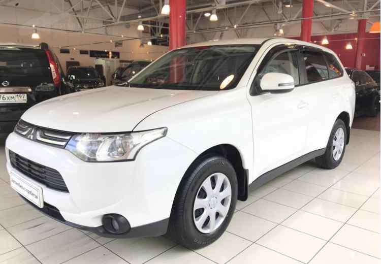 Mitsubishi Outlander III