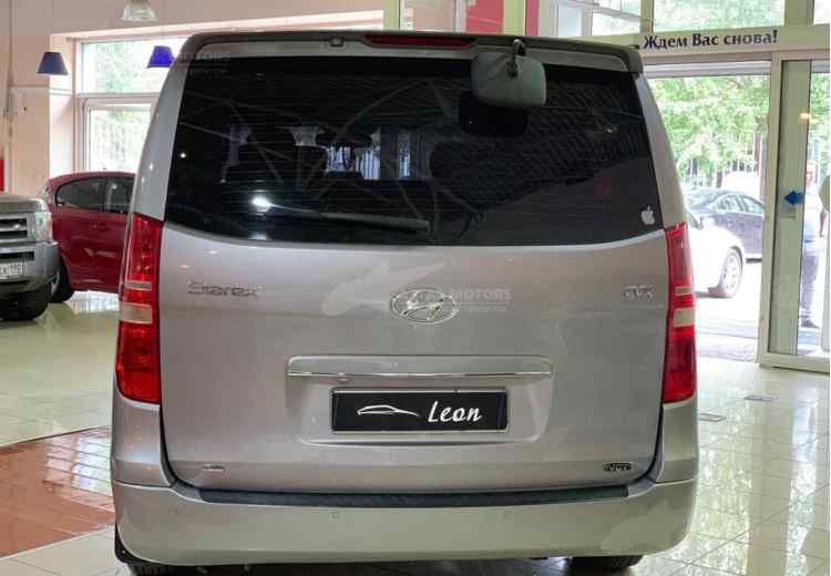 Hyundai Grand Starex