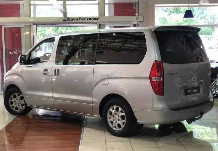 Hyundai Grand Starex