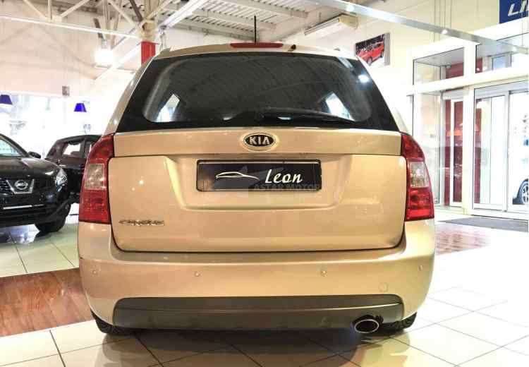 Kia Carens II (UN)