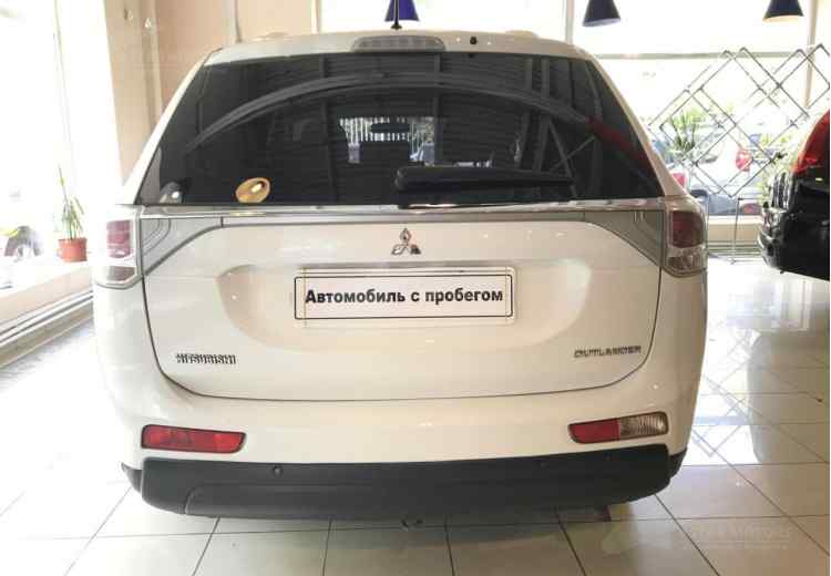 Mitsubishi Outlander III