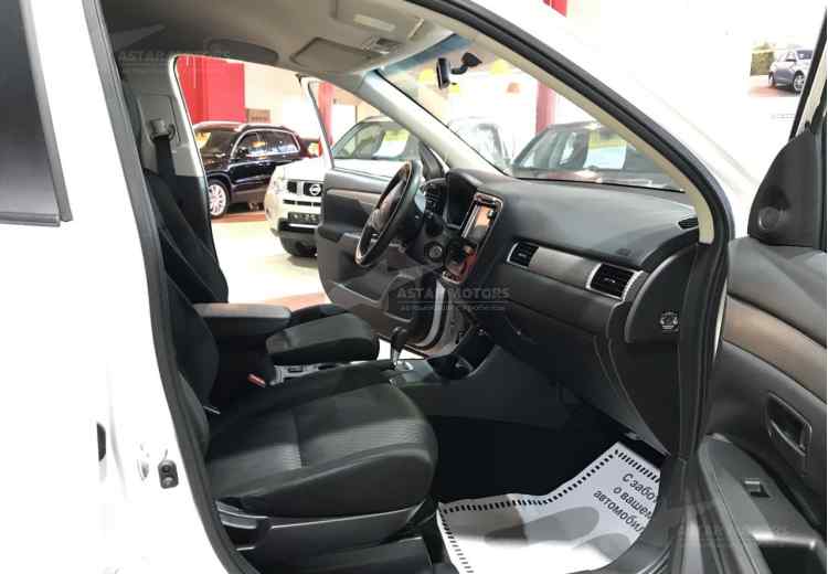 Mitsubishi Outlander III