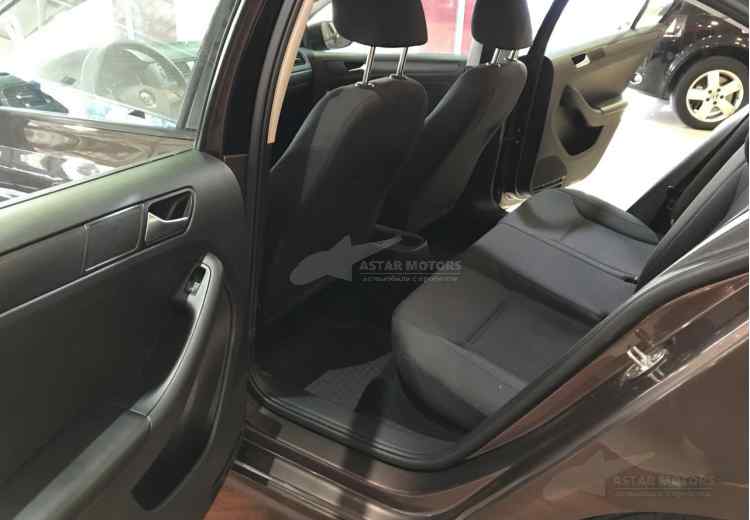 Volkswagen Jetta VI Рестайлинг