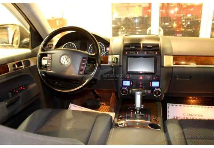 Volkswagen Touareg I Рестайлинг