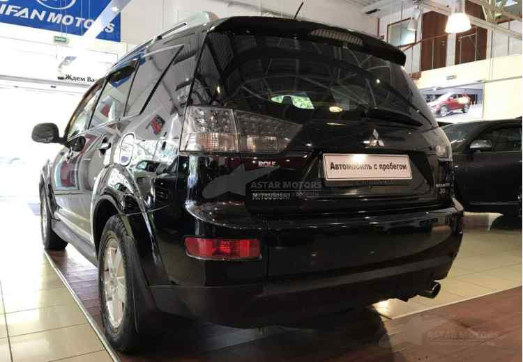Mitsubishi Outlander II