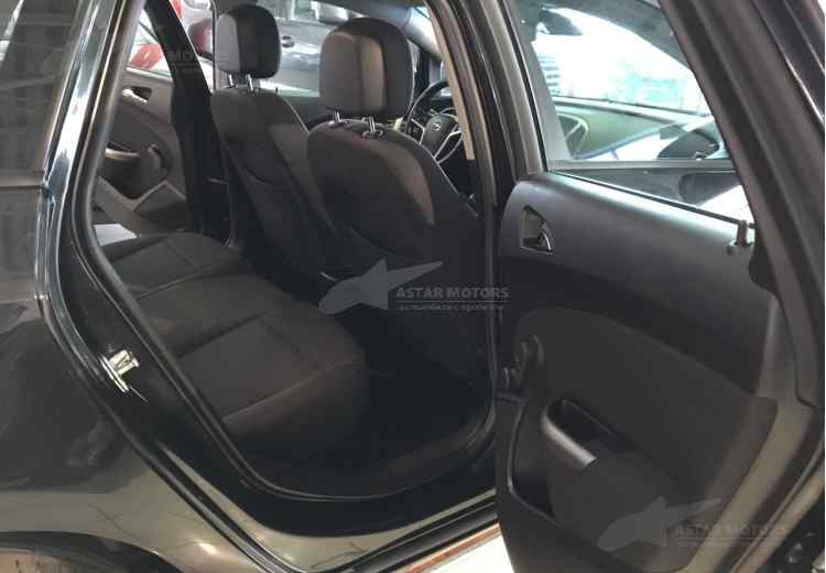 Opel Astra J Рестайлинг