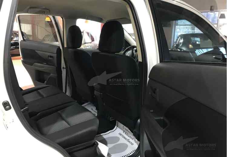 Mitsubishi Outlander III