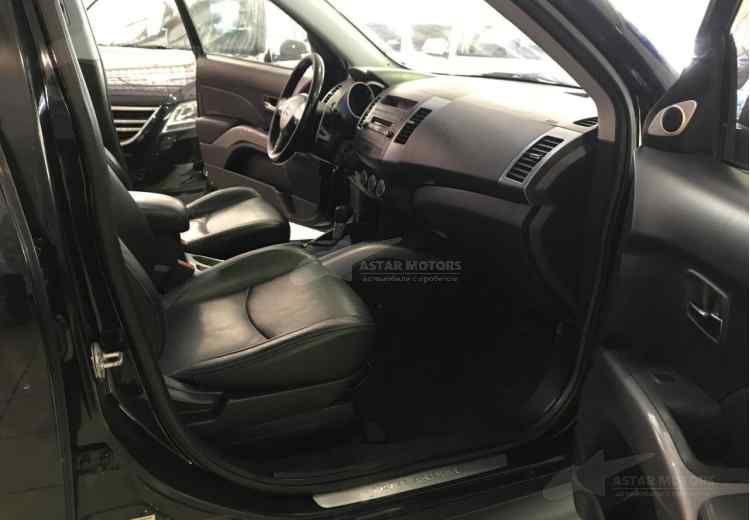 Mitsubishi Outlander II