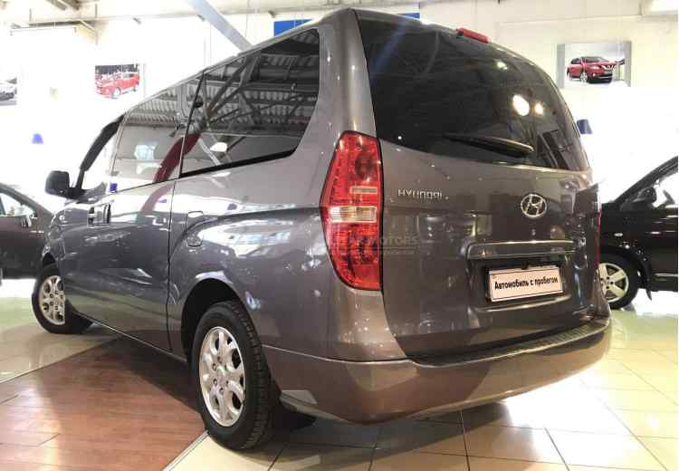 Hyundai Grand Starex