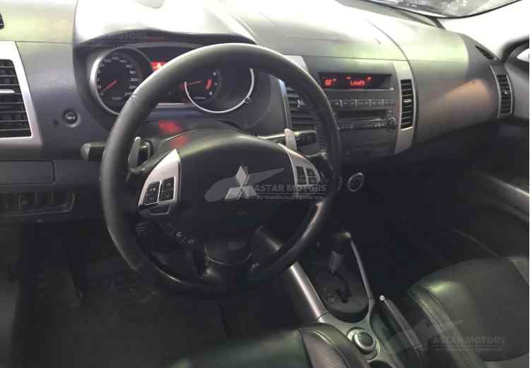 Mitsubishi Outlander II