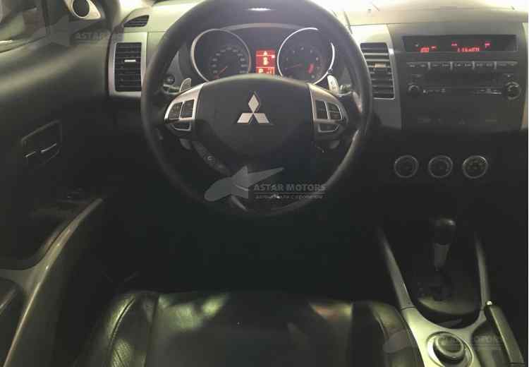 Mitsubishi Outlander II