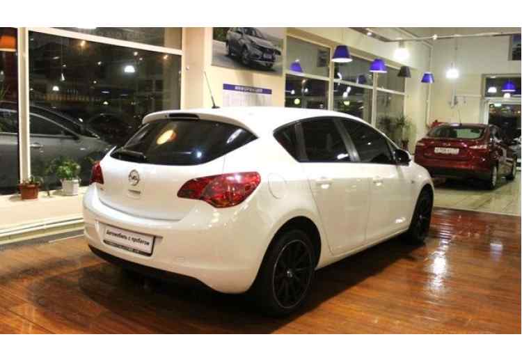 Opel Astra J Рестайлинг