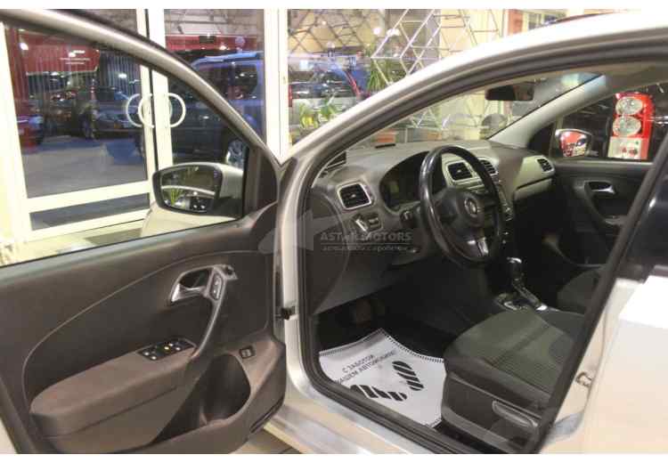 Volkswagen Polo IV Рестайлинг