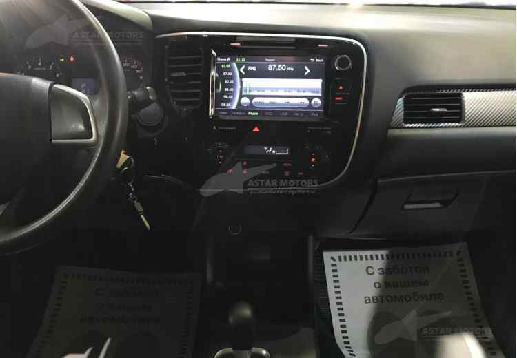 Mitsubishi Outlander III