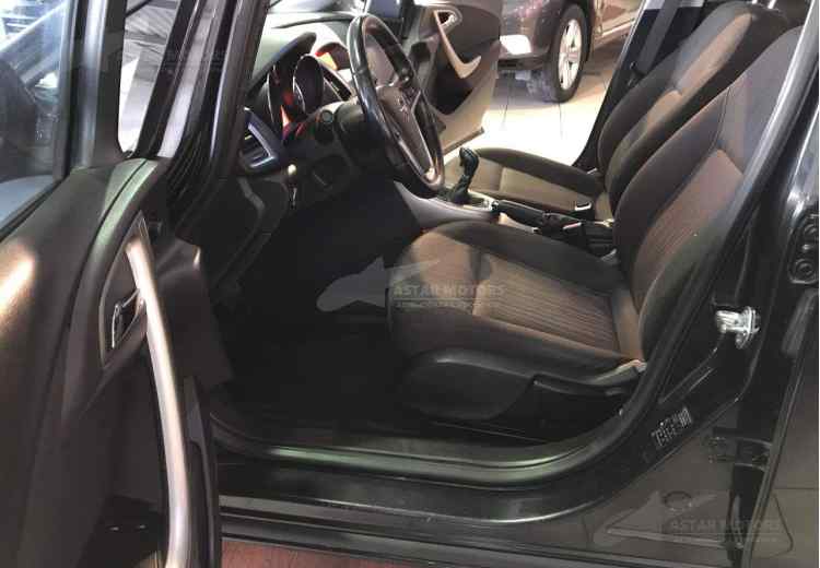 Opel Astra J Рестайлинг