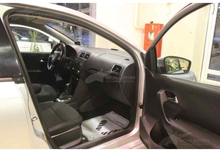 Volkswagen Polo IV Рестайлинг