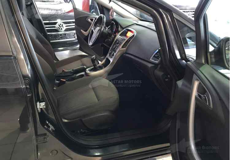 Opel Astra J Рестайлинг