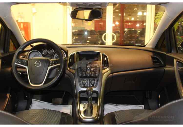 Opel Astra J Рестайлинг