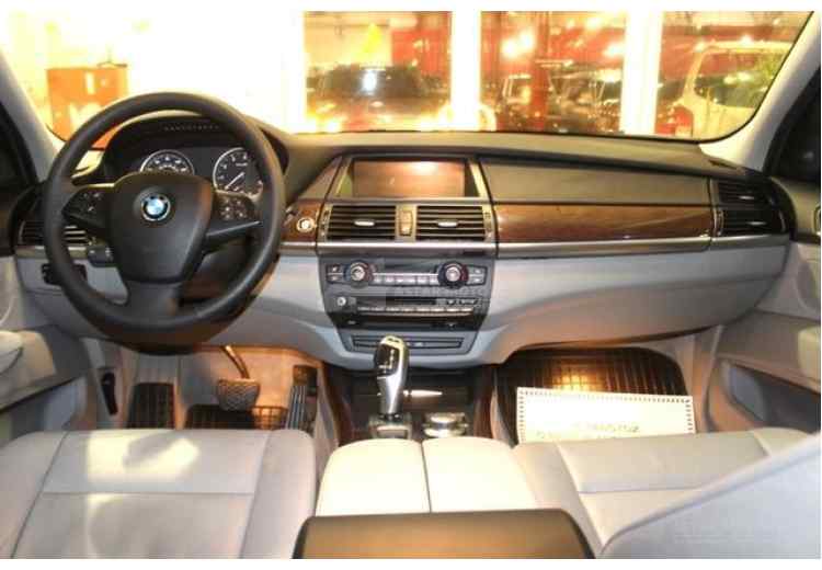 BMW X5 II (E70)
