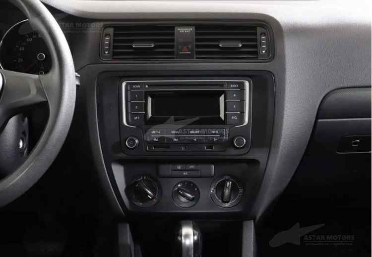 Volkswagen Jetta VI Рестайлинг