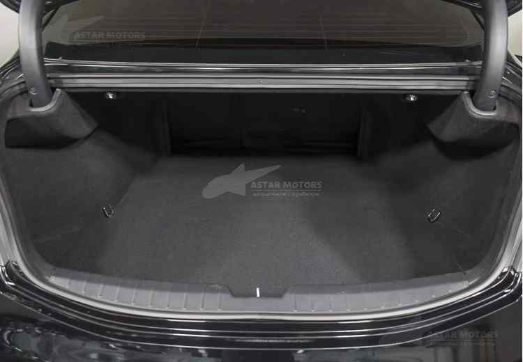 Hyundai Grandeur V