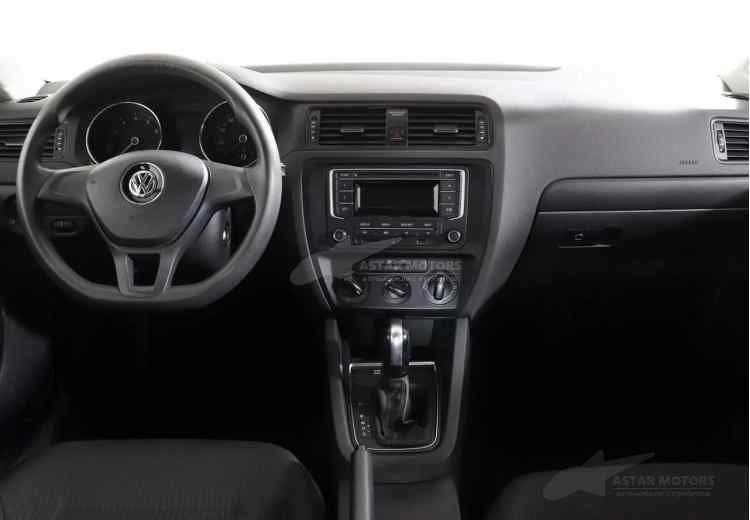 Volkswagen Jetta VI Рестайлинг