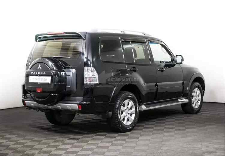 Mitsubishi Pajero IV Рестайлинг 1