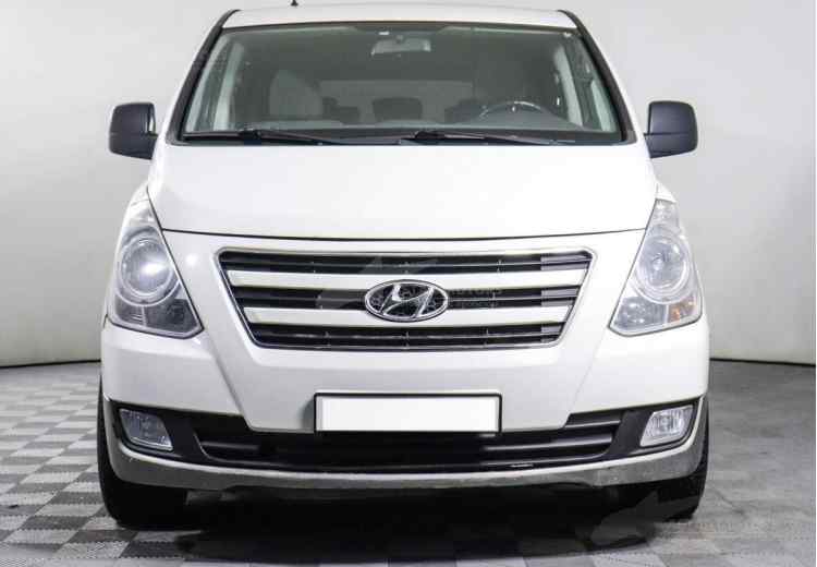 Hyundai H-1 II