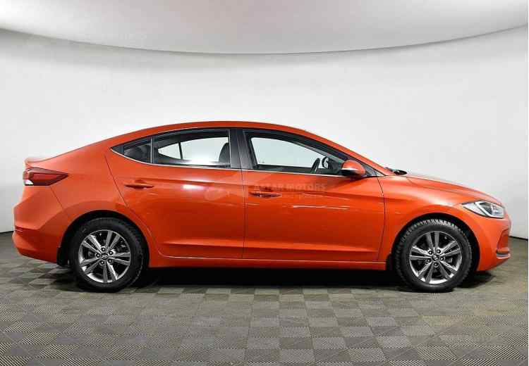 Hyundai Elantra VI (AD)
