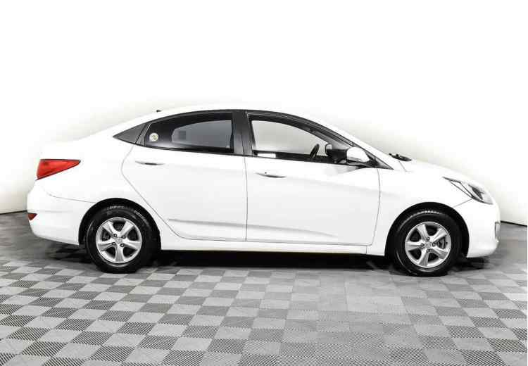 Hyundai Accent IV