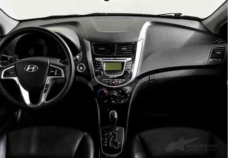 Hyundai Accent IV