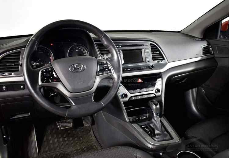 Hyundai Elantra VI (AD)