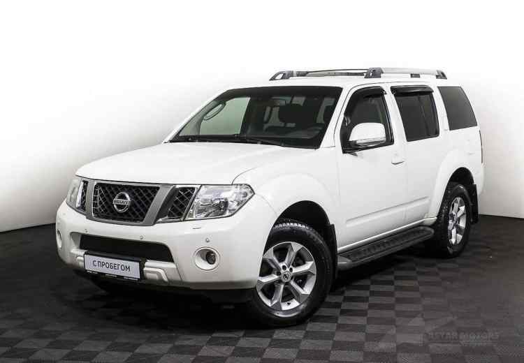 Nissan Pathfinder IV