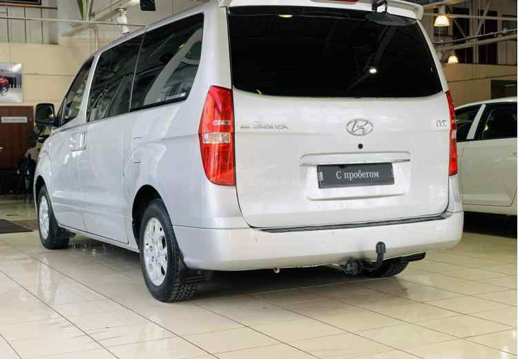 Hyundai Grand Starex