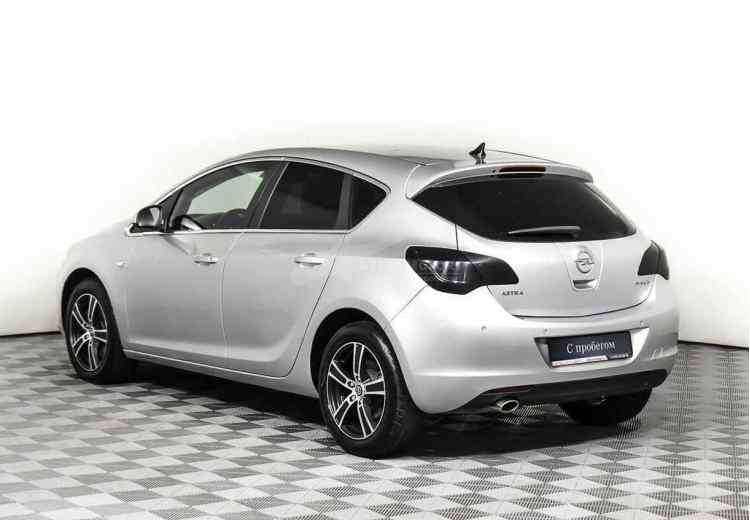 Opel Astra J