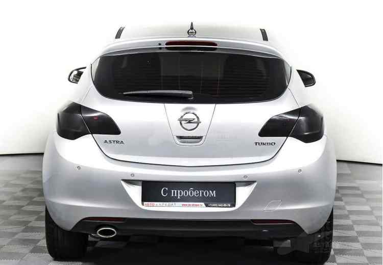 Opel Astra J