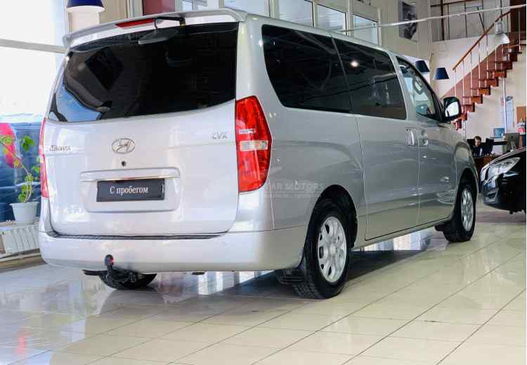 Hyundai Grand Starex