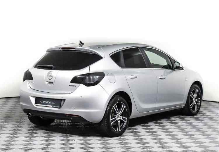 Opel Astra J