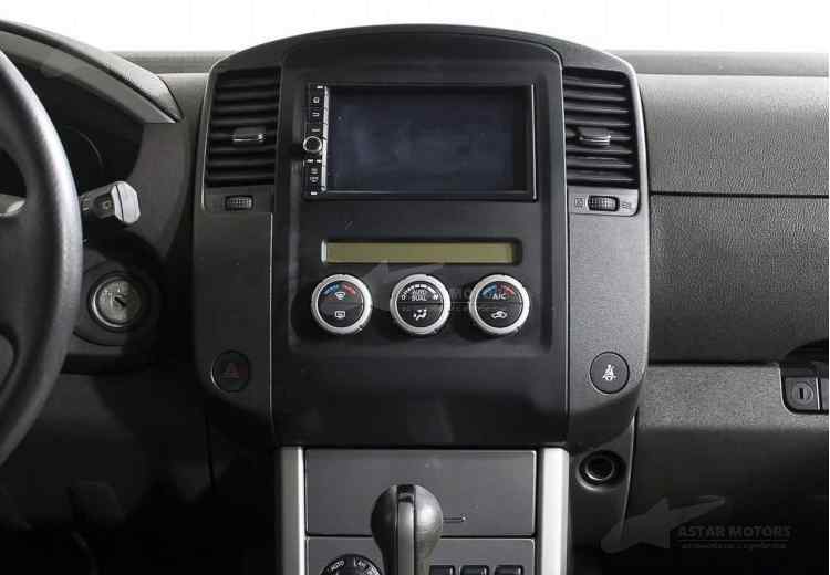 Nissan Pathfinder IV