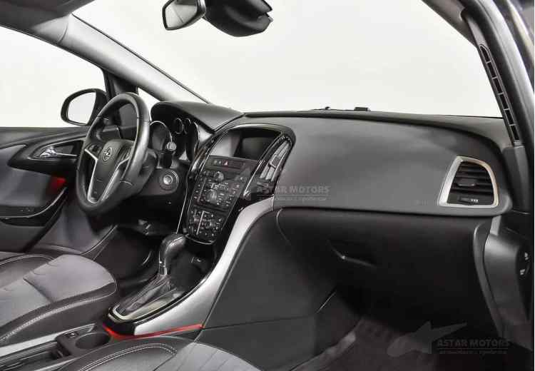 Opel Astra J Рестайлинг