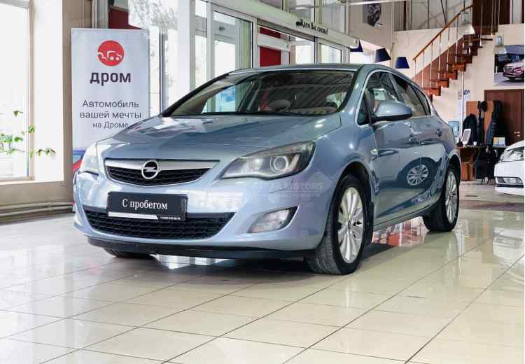 Opel Astra J