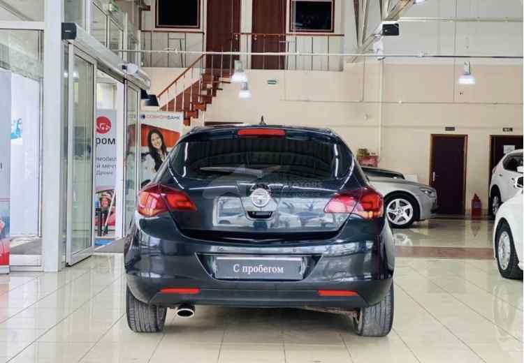 Opel Astra J Рестайлинг